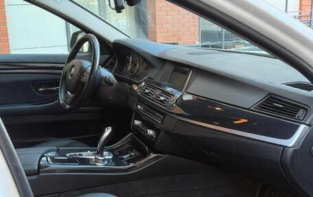 BMW 5 серия, 2015 год, 1 990 000 рублей, 13 фотография