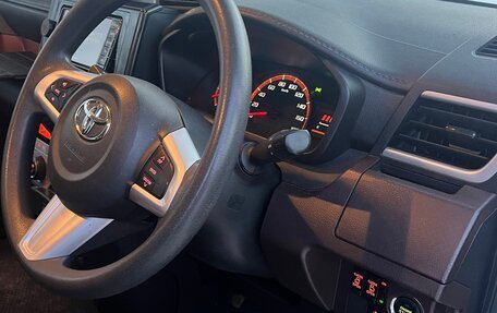 Toyota Roomy I, 2018 год, 995 000 рублей, 6 фотография