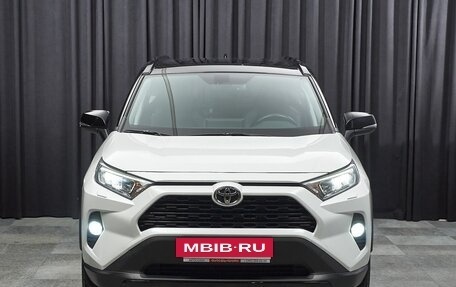 Toyota RAV4, 2021 год, 3 399 000 рублей, 2 фотография