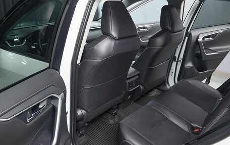 Toyota RAV4, 2021 год, 3 399 000 рублей, 14 фотография