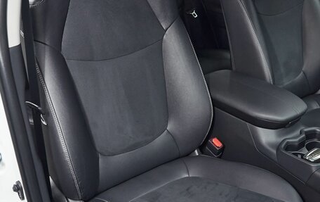 Toyota RAV4, 2021 год, 3 399 000 рублей, 16 фотография