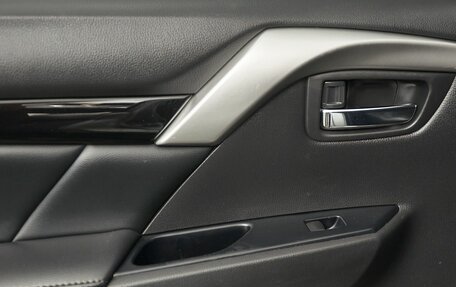 Mitsubishi Pajero Sport III рестайлинг, 2018 год, 3 149 000 рублей, 9 фотография