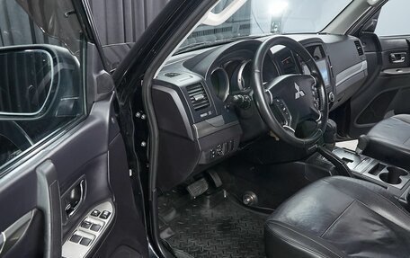 Mitsubishi Pajero IV, 2011 год, 2 147 000 рублей, 9 фотография