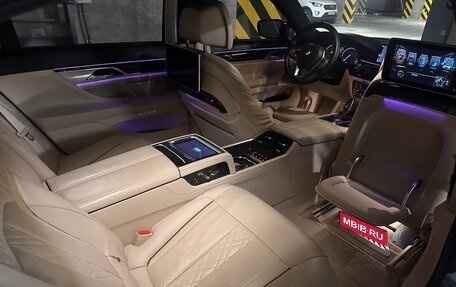 BMW 7 серия, 2015 год, 2 800 000 рублей, 3 фотография