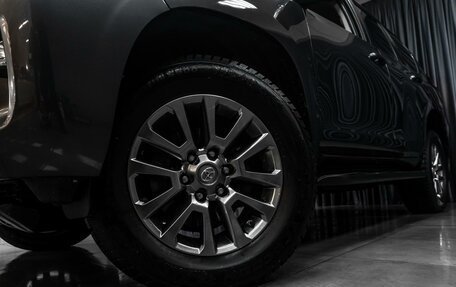 Toyota Land Cruiser Prado 150 рестайлинг 2, 2017 год, 3 777 000 рублей, 7 фотография