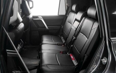 Toyota Land Cruiser Prado 150 рестайлинг 2, 2017 год, 3 777 000 рублей, 17 фотография