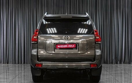 Toyota Land Cruiser Prado 150 рестайлинг 2, 2017 год, 3 777 000 рублей, 4 фотография