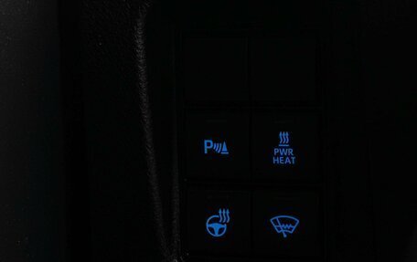 Toyota Land Cruiser Prado 150 рестайлинг 2, 2017 год, 3 777 000 рублей, 24 фотография