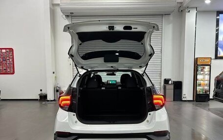 Toyota Yaris XP150 рестайлинг, 2022 год, 1 390 000 рублей, 7 фотография