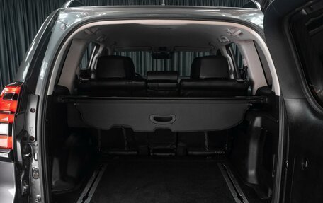 Toyota Land Cruiser Prado 150 рестайлинг 2, 2017 год, 3 777 000 рублей, 36 фотография