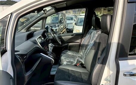 Toyota Voxy III, 2021 год, 1 778 000 рублей, 9 фотография