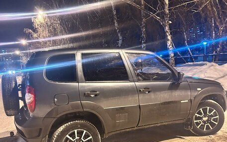 Chevrolet Niva I рестайлинг, 2012 год, 540 000 рублей, 6 фотография