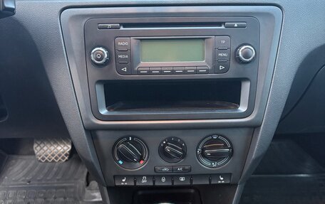 Skoda Rapid I, 2014 год, 1 040 000 рублей, 4 фотография