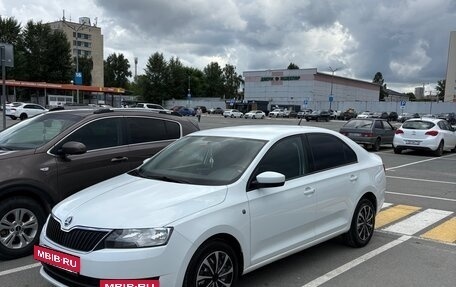 Skoda Rapid I, 2014 год, 1 040 000 рублей, 2 фотография