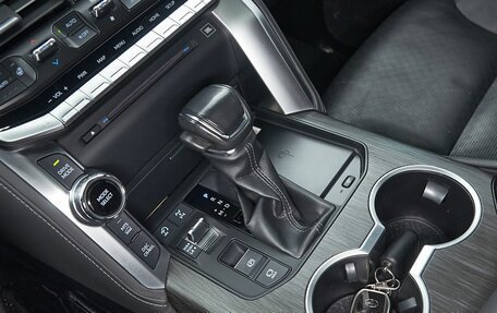 Toyota Land Cruiser, 2022 год, 12 000 000 рублей, 25 фотография