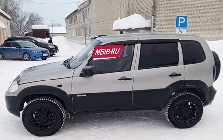Chevrolet Niva I рестайлинг, 2014 год, 680 000 рублей, 2 фотография