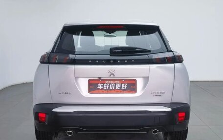 Peugeot 2008 II, 2021 год, 1 460 000 рублей, 4 фотография