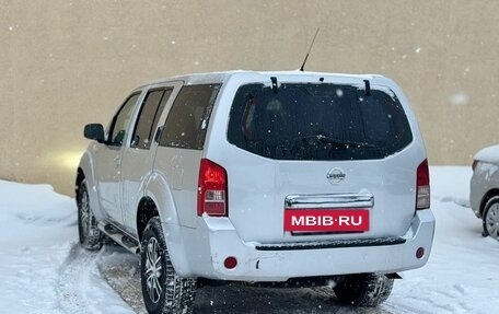 Nissan Pathfinder, 2005 год, 560 000 рублей, 6 фотография