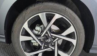 Hyundai Kona I, 2022 год, 2 180 000 рублей, 2 фотография