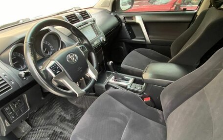 Toyota Land Cruiser Prado 150 рестайлинг 2, 2015 год, 3 477 000 рублей, 8 фотография