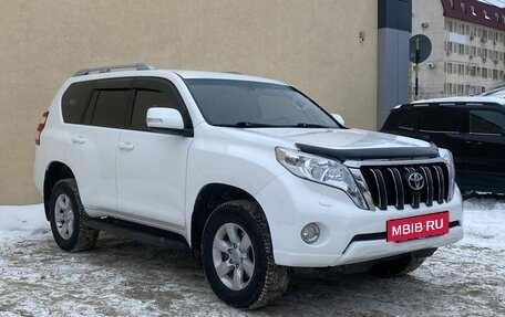 Toyota Land Cruiser Prado 150 рестайлинг 2, 2015 год, 3 477 000 рублей, 3 фотография