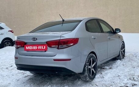 KIA Rio III рестайлинг, 2016 год, 949 000 рублей, 5 фотография