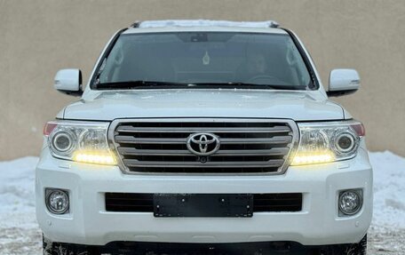 Toyota Land Cruiser 200, 2014 год, 4 850 000 рублей, 2 фотография