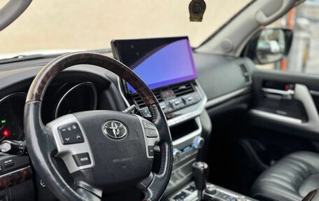 Toyota Land Cruiser 200, 2014 год, 4 850 000 рублей, 26 фотография