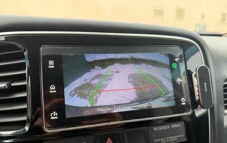 Mitsubishi Outlander III рестайлинг 3, 2018 год, 2 077 000 рублей, 23 фотография