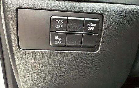 Mazda CX-4, 2023 год, 2 300 000 рублей, 7 фотография