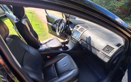 Toyota Avensis III рестайлинг, 2011 год, 850 000 рублей, 11 фотография