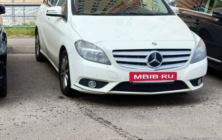 Mercedes-Benz B-Класс, 2014 год, 820 000 рублей, 4 фотография