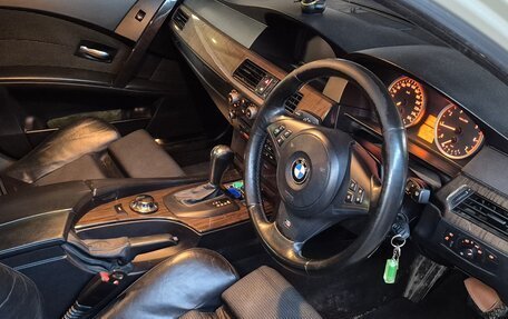 BMW 5 серия, 2004 год, 690 000 рублей, 10 фотография