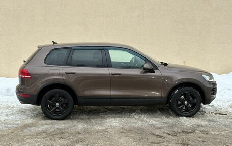 Volkswagen Touareg III, 2011 год, 2 000 000 рублей, 8 фотография