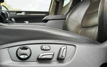 Volkswagen Touareg III, 2011 год, 2 000 000 рублей, 9 фотография