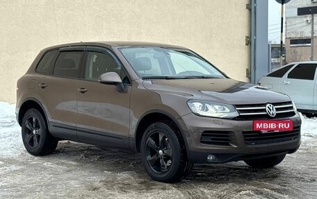 Volkswagen Touareg III, 2011 год, 2 000 000 рублей, 3 фотография