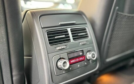 Volkswagen Touareg III, 2011 год, 2 000 000 рублей, 13 фотография