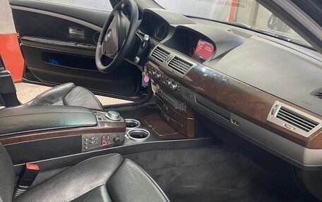 BMW 7 серия, 2006 год, 730 000 рублей, 12 фотография