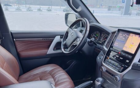 Toyota Land Cruiser 200, 2020 год, 9 550 000 рублей, 4 фотография