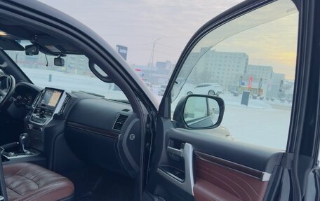 Toyota Land Cruiser 200, 2020 год, 9 550 000 рублей, 9 фотография