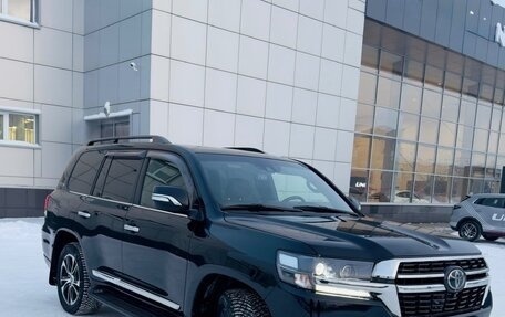 Toyota Land Cruiser 200, 2020 год, 9 550 000 рублей, 2 фотография