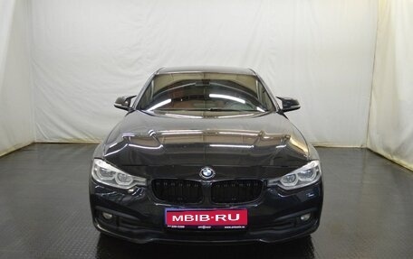 BMW 3 серия, 2015 год, 1 950 000 рублей, 2 фотография