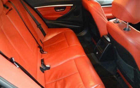 BMW 3 серия, 2015 год, 1 950 000 рублей, 13 фотография