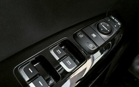 KIA Sportage IV рестайлинг, 2021 год, 2 590 000 рублей, 15 фотография