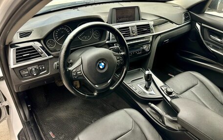 BMW 3 серия, 2018 год, 1 980 000 рублей, 9 фотография