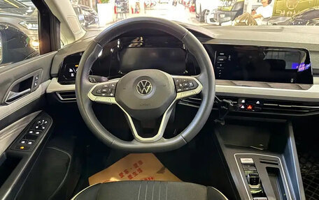 Volkswagen Golf VIII, 2021 год, 1 850 077 рублей, 10 фотография