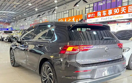 Volkswagen Golf VIII, 2021 год, 1 850 077 рублей, 4 фотография