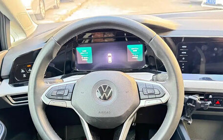 Volkswagen Golf VIII, 2021 год, 1 850 077 рублей, 11 фотография