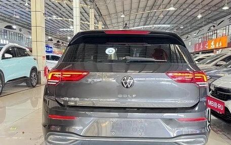 Volkswagen Golf VIII, 2021 год, 1 850 077 рублей, 3 фотография