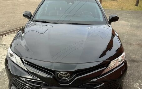 Toyota Camry, 2018 год, 2 950 000 рублей, 1 фотография